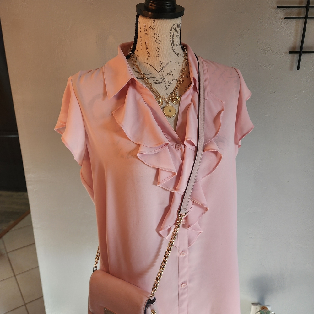 Michael Kors Tina Crossbody In A Soft Powder Pink - Picture 11 of 12